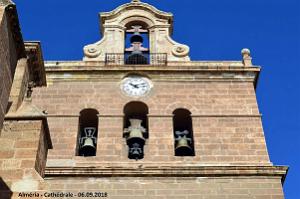 28 LA CATHEDRALE ET LE FORTERESSE DE L INCARNATION (15)